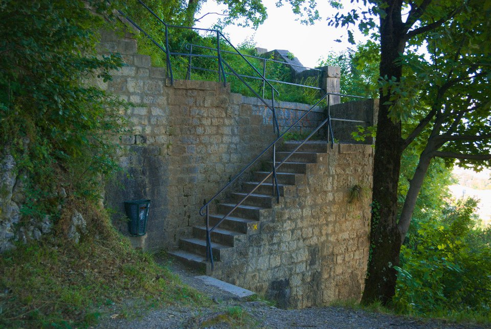 Escaliers vers la Bastille