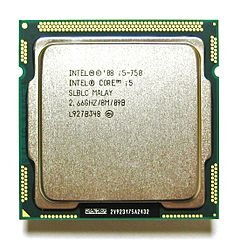 Un processeur Intel Core i5.
